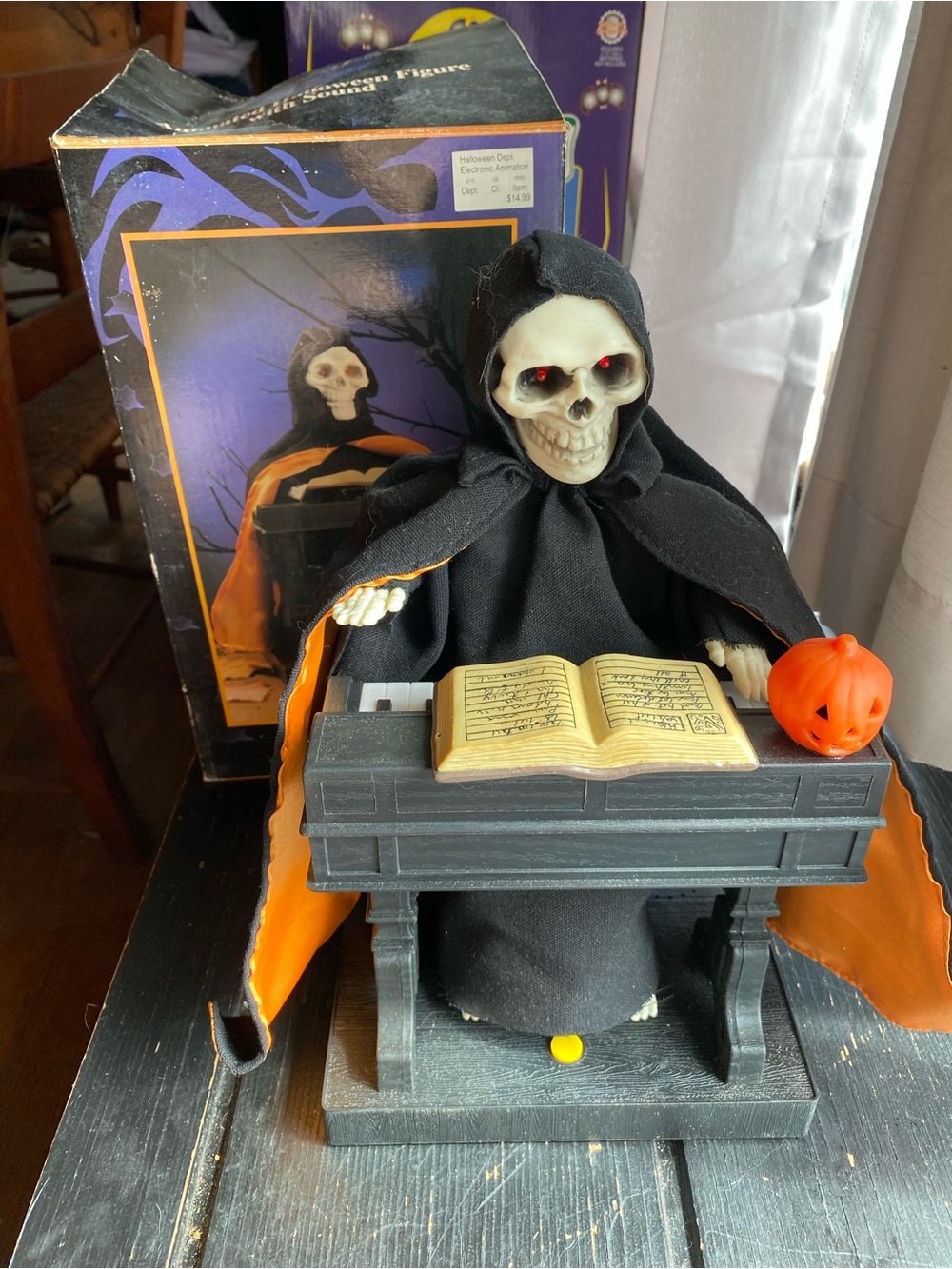 Kids Halloween Reaper Decoration with Black and Orange Cloaktested works